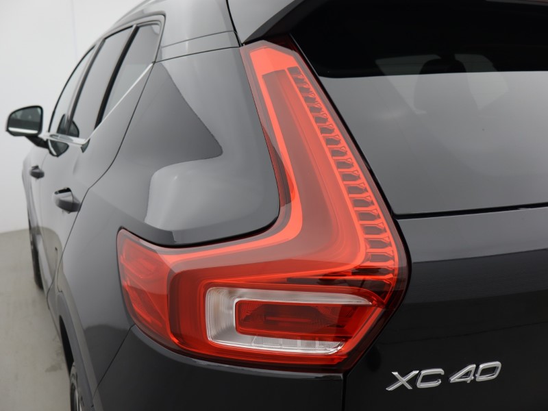 2025 (25) VOLVO XC40 2.0 B3P Ultra Bright 5dr Auto 5729807
