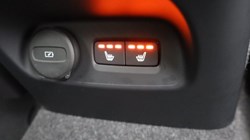 2025 (25) VOLVO XC40 2.0 B3P Ultra Bright 5dr Auto 5729837