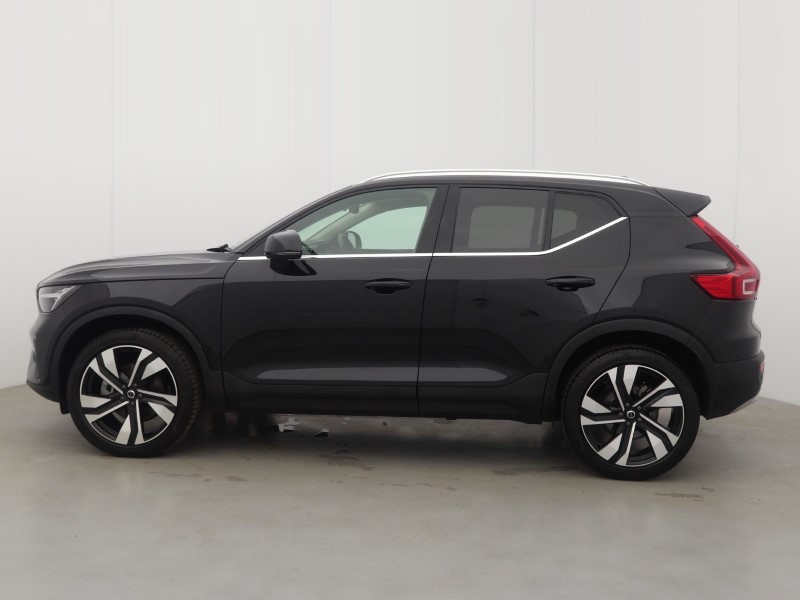 2025 (25) VOLVO XC40 2.0 B3P Ultra Bright 5dr Auto 5729796