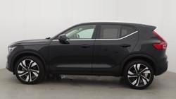 2025 (25) VOLVO XC40 2.0 B3P Ultra Bright 5dr Auto 5729796