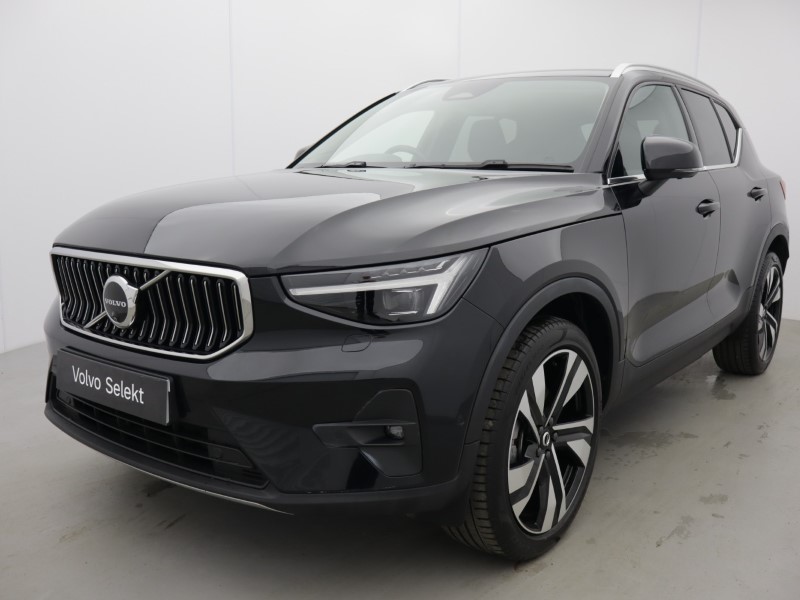 2025 (25) VOLVO XC40 2.0 B3P Ultra Bright 5dr Auto 5729802