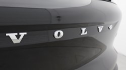 2025 (25) VOLVO XC40 2.0 B3P Ultra Bright 5dr Auto 5729808
