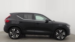2025 (25) VOLVO XC40 2.0 B3P Ultra Bright 5dr Auto 5729797