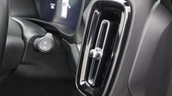 2025 (25) VOLVO XC40 2.0 B3P Plus Dark 5dr Auto 5763310