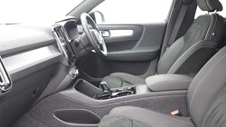2025 (25) VOLVO XC40 2.0 B3P Plus Dark 5dr Auto 5763304