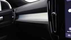 2025 (25) VOLVO XC40 2.0 B3P Plus Dark 5dr Auto 5763339
