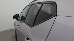 2025 (25) VOLVO XC40 2.0 B3P Plus Dark 5dr Auto 5763301