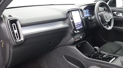 2025 (25) VOLVO XC40 2.0 B3P Plus Dark 5dr Auto 5763316