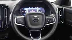 2025 (25) VOLVO XC40 2.0 B3P Plus Dark 5dr Auto 5763325