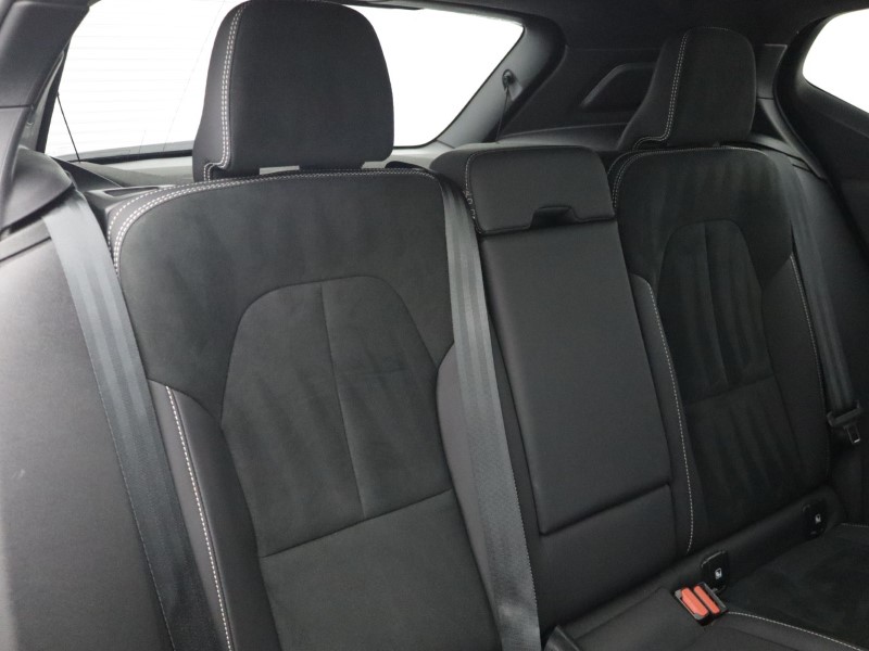 2025 (25) VOLVO XC40 2.0 B3P Plus Dark 5dr Auto 5763323