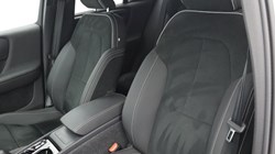 2025 (25) VOLVO XC40 2.0 B3P Plus Dark 5dr Auto 5763315