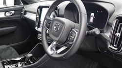 2025 (25) VOLVO XC40 2.0 B3P Plus Dark 5dr Auto 5763311