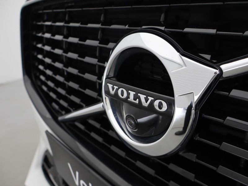 2021 (21) VOLVO XC60 2.0 B5P [250] R DESIGN Pro 5dr AWD Geartronic 5731110