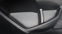 2025 (75) VOLVO XC40 2.0 B4P Ultra Bright 5dr Auto 5734357