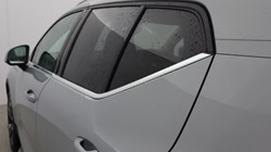 2025 (75) VOLVO XC40 2.0 B4P Ultra Bright 5dr Auto 5734333
