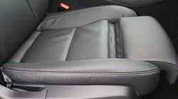 2025 (75) VOLVO XC40 2.0 B4P Ultra Bright 5dr Auto 5734346