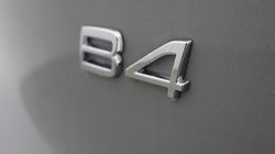 2025 (75) VOLVO XC40 2.0 B4P Ultra Bright 5dr Auto 5734332