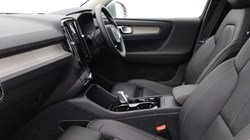 2025 (75) VOLVO XC40 2.0 B4P Ultra Bright 5dr Auto 5734336