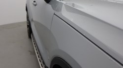 2025 (75) VOLVO XC40 2.0 B4P Ultra Bright 5dr Auto 5734329