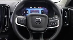 2025 (75) VOLVO XC40 2.0 B4P Ultra Bright 5dr Auto 5734363
