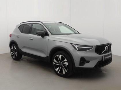 2025 (75) VOLVO XC40 2.0 B4P Ultra Dark 5dr Auto
