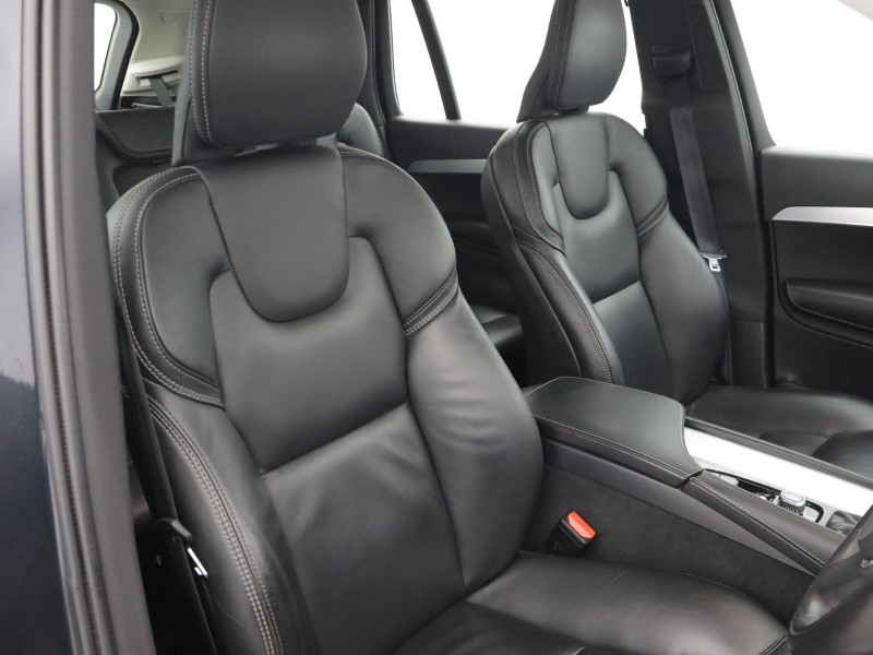 2019 (69) VOLVO XC90 2.0 D5 PowerPulse Momentum Pro 5dr AWD Geartronic 5758283