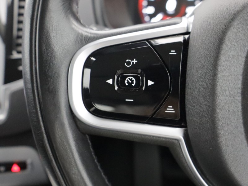 2019 (69) VOLVO XC90 2.0 D5 PowerPulse Momentum Pro 5dr AWD Geartronic 5758294