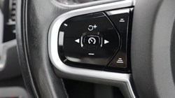 2019 (69) VOLVO XC90 2.0 D5 PowerPulse Momentum Pro 5dr AWD Geartronic 5758294