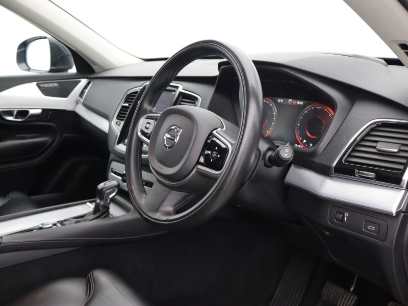 2019 (69) VOLVO XC90 2.0 D5 PowerPulse Momentum Pro 5dr AWD Geartronic 5758280