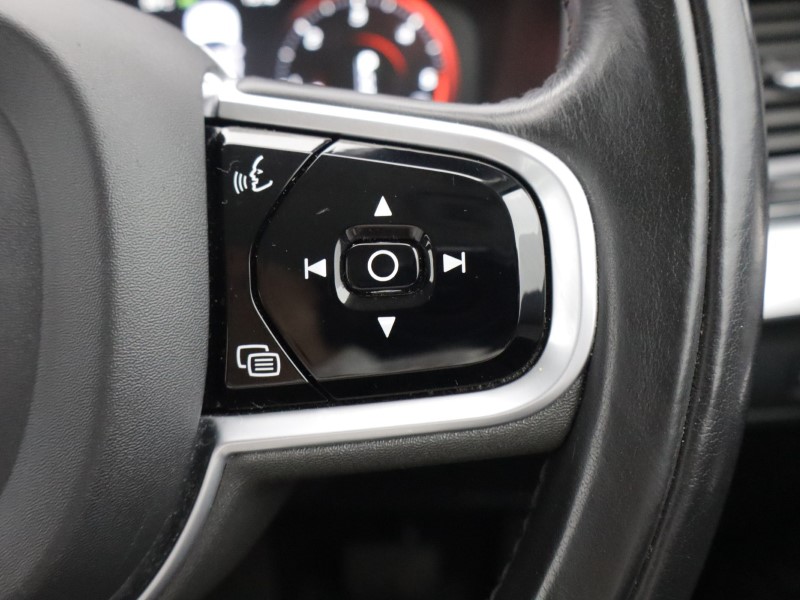 2019 (69) VOLVO XC90 2.0 D5 PowerPulse Momentum Pro 5dr AWD Geartronic 5758295