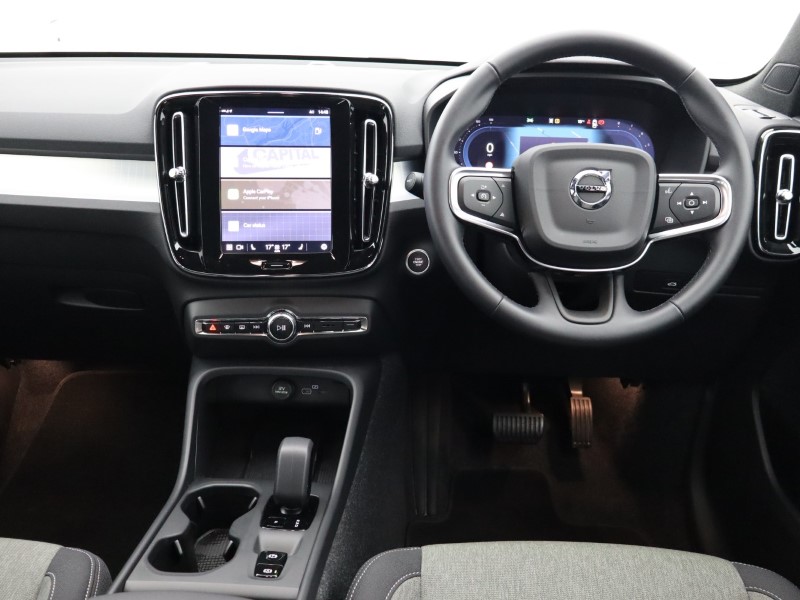 2025 (25) VOLVO XC40 2.0 B3P Core 5dr Auto 5745005