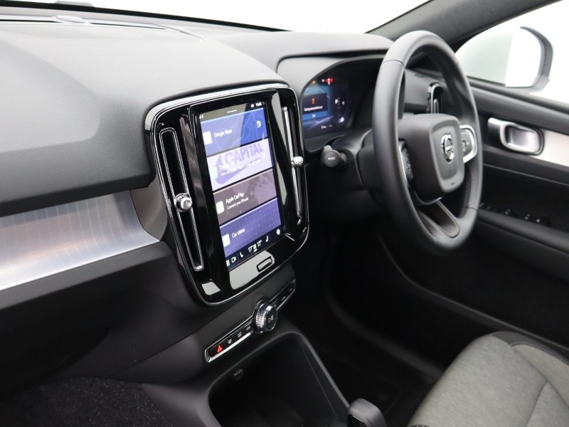 2025 (25) VOLVO XC40 2.0 B3P Core 5dr Auto 5745003