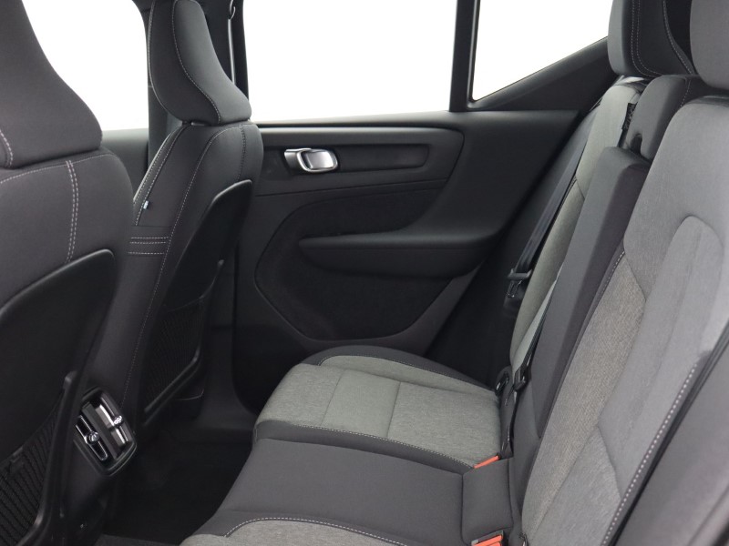 2025 (25) VOLVO XC40 2.0 B3P Core 5dr Auto 5744991