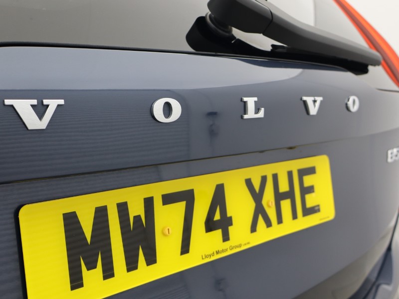 2024 (74) VOLVO XC90 2.0 B5P Plus Edition Dark 5dr AWD Geartronic 5760257