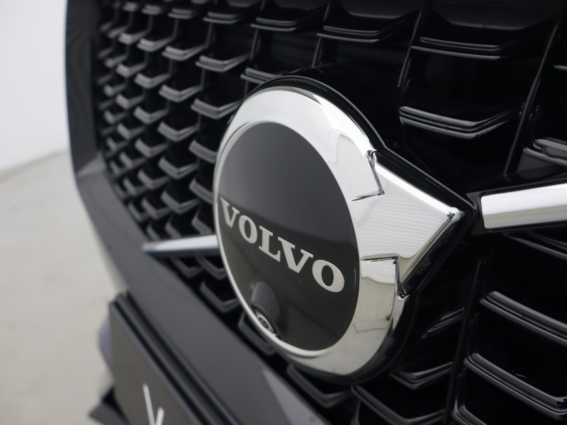 2024 (74) VOLVO XC90 2.0 B5P Plus Edition Dark 5dr AWD Geartronic 5760252