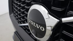 2024 (74) VOLVO XC90 2.0 B5P Plus Edition Dark 5dr AWD Geartronic 5760252