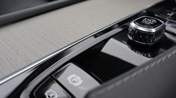 2024 (74) VOLVO XC90 2.0 B5P Plus Edition Dark 5dr AWD Geartronic 5760303