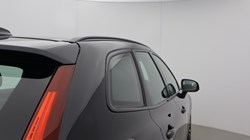 2024 (24) VOLVO XC60 2.0 B5P Plus Dark 5dr AWD Geartronic *VAT QUALIFYING* 5825074