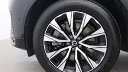 2024 (24) VOLVO XC60 2.0 B5P Plus Dark 5dr AWD Geartronic *VAT QUALIFYING* 5825043