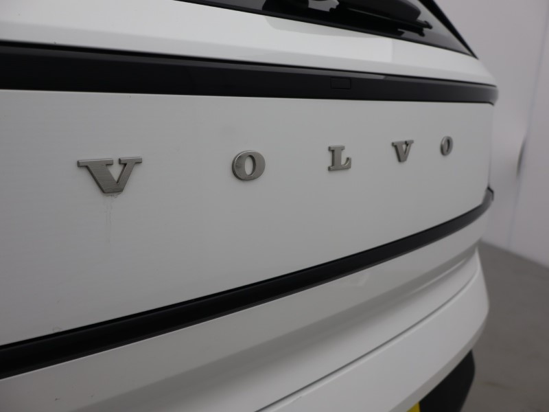 2024 (74) VOLVO EX30 315kW Twin Motor Performance Plus 69kWh 5dr Auto 5852487