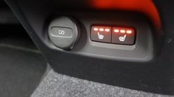 2024 (24) VOLVO XC40 2.0 B4P Plus Dark 5dr Auto 5844601