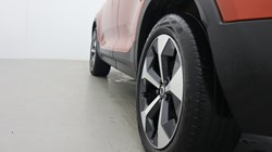 2024 (24) VOLVO XC40 2.0 B4P Plus Dark 5dr Auto 5844583