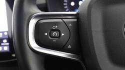 2024 (24) VOLVO XC40 2.0 B4P Plus Dark 5dr Auto 5844606