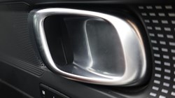 2024 (24) VOLVO XC40 2.0 B4P Plus Dark 5dr Auto 5844589