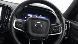 2024 (24) VOLVO XC40 2.0 B4P Plus Dark 5dr Auto 5844604