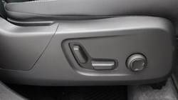 2024 (24) VOLVO XC40 2.0 B4P Ultimate Dark 5dr Auto 5778789