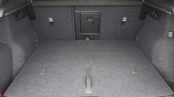 2024 (24) VOLVO XC40 2.0 B4P Ultimate Dark 5dr Auto 5778773