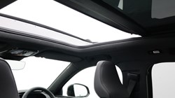 2024 (24) VOLVO XC40 2.0 B4P Ultimate Dark 5dr Auto 5778796