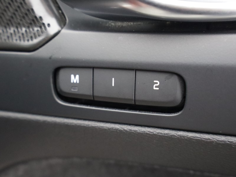 2024 (24) VOLVO XC40 2.0 B4P Ultimate Dark 5dr Auto 5778786