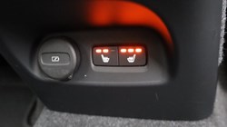 2024 (24) VOLVO XC40 2.0 B4P Ultimate Dark 5dr Auto 5778801